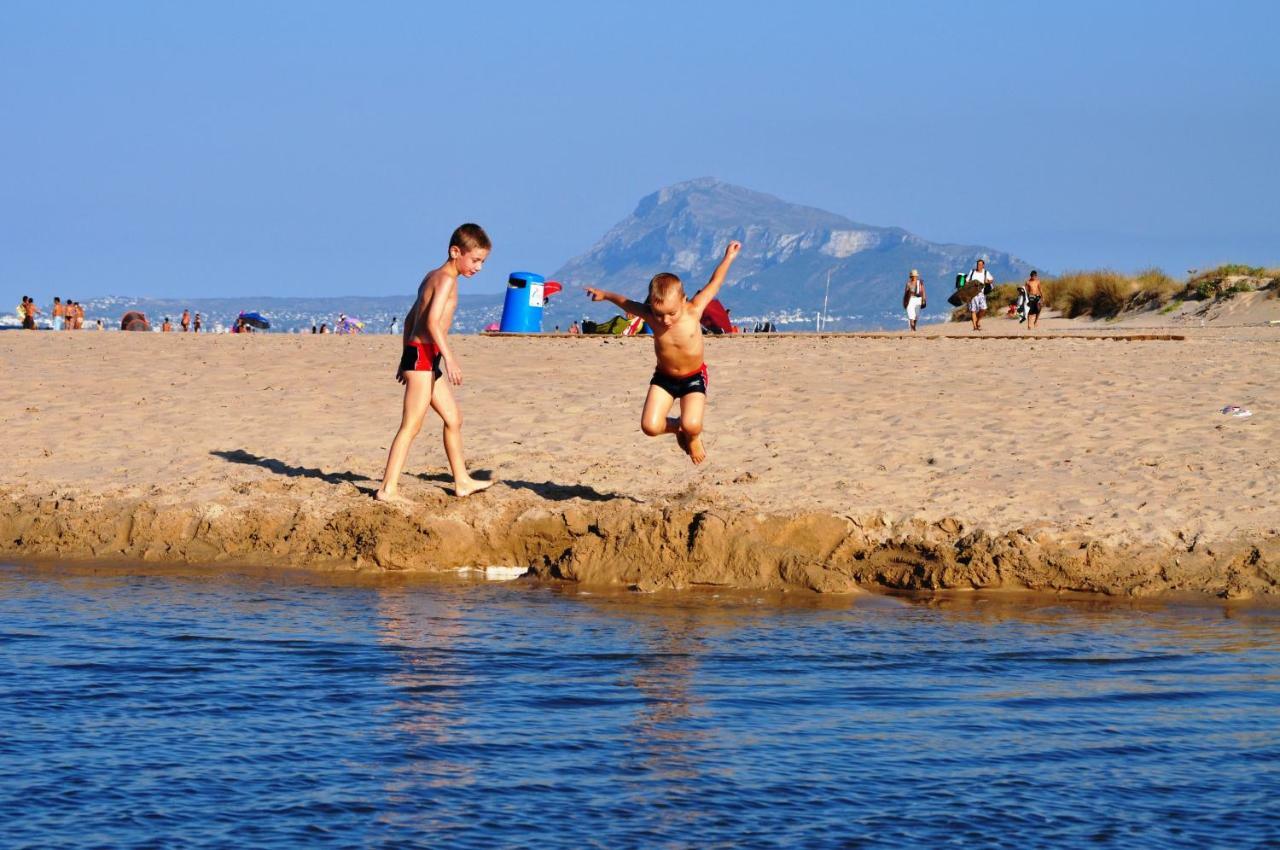 Family Beach Villa Rubens 奥利瓦 外观 照片